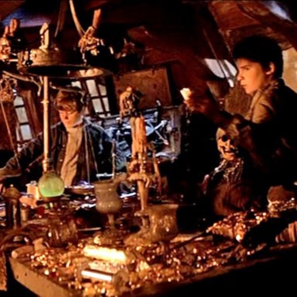 ✨4/$35✨ The Goonies Widescreen DVD - Picture 9 of 10